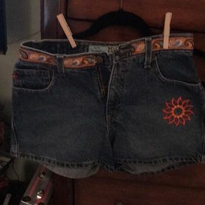 Ladies shorts. Size 3. Mud brand